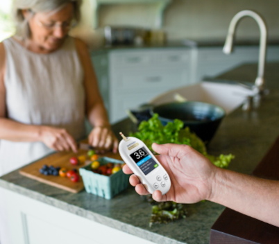 Holding the OneTouch Verio Reflect® meter 